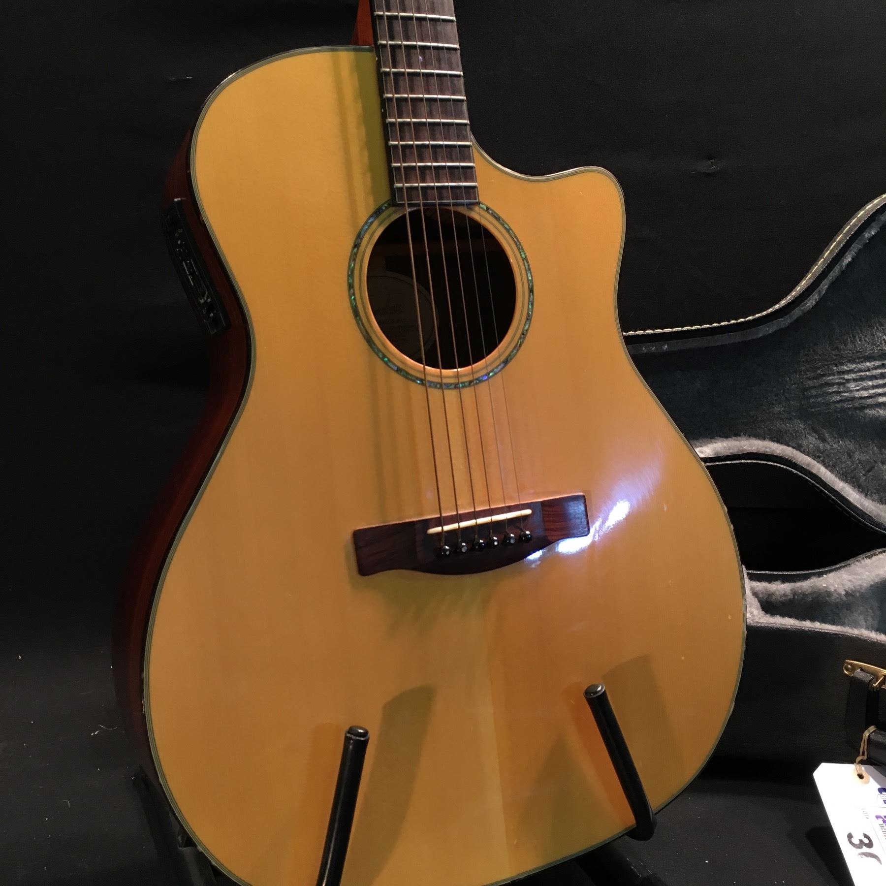 suzuki acoustic guitar serial numbers